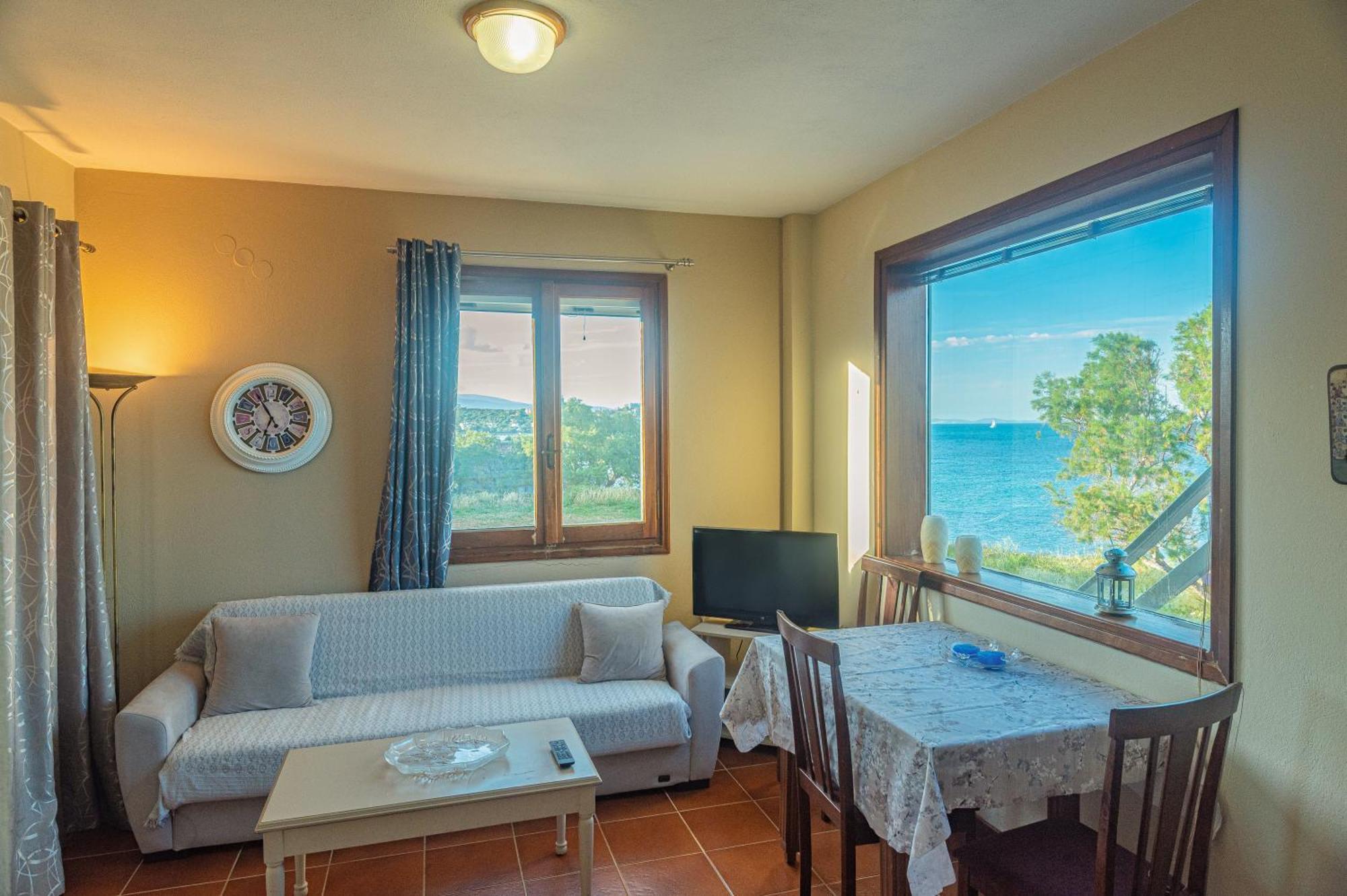 Aegean Bliss Residences Karfas Exterior photo